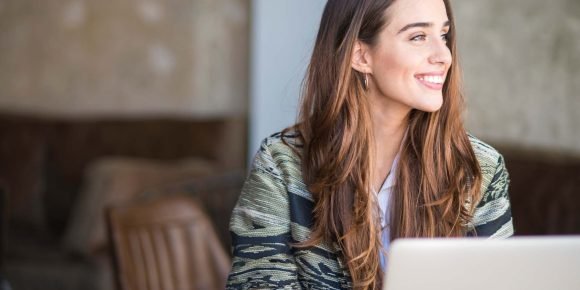 xr:d:DAFKIVgnH9c:28,j:327898622,t:23030713